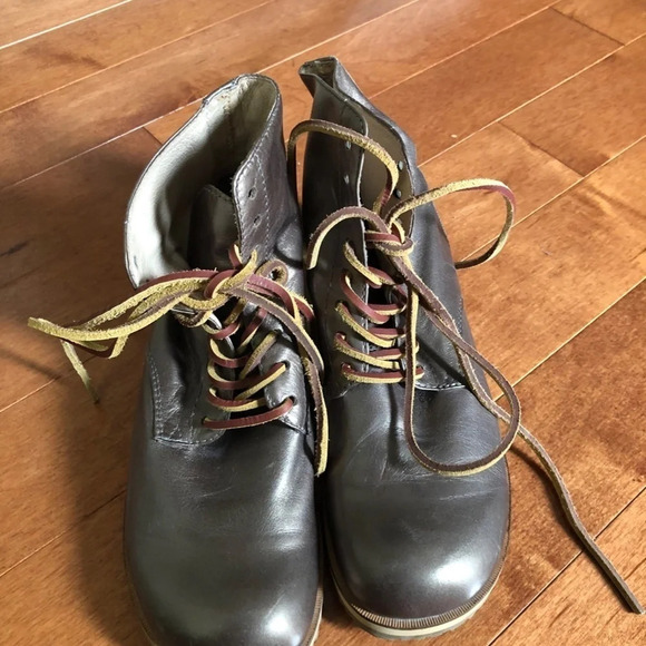 Gee Wawa Bronze Leather  Boots Size 6.5 Women's - Picture 2 of 10